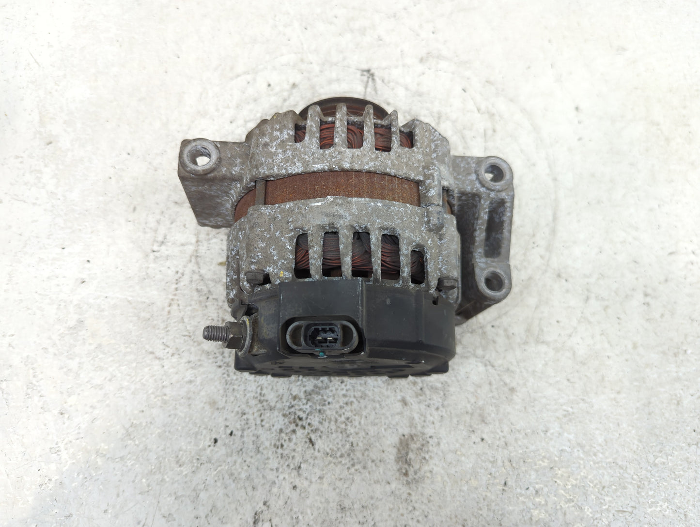 2008-2012 Chevrolet Malibu Alternator Replacement Generator Charging Assembly Engine OEM P/N:15828450 Fits OEM Used Auto Par