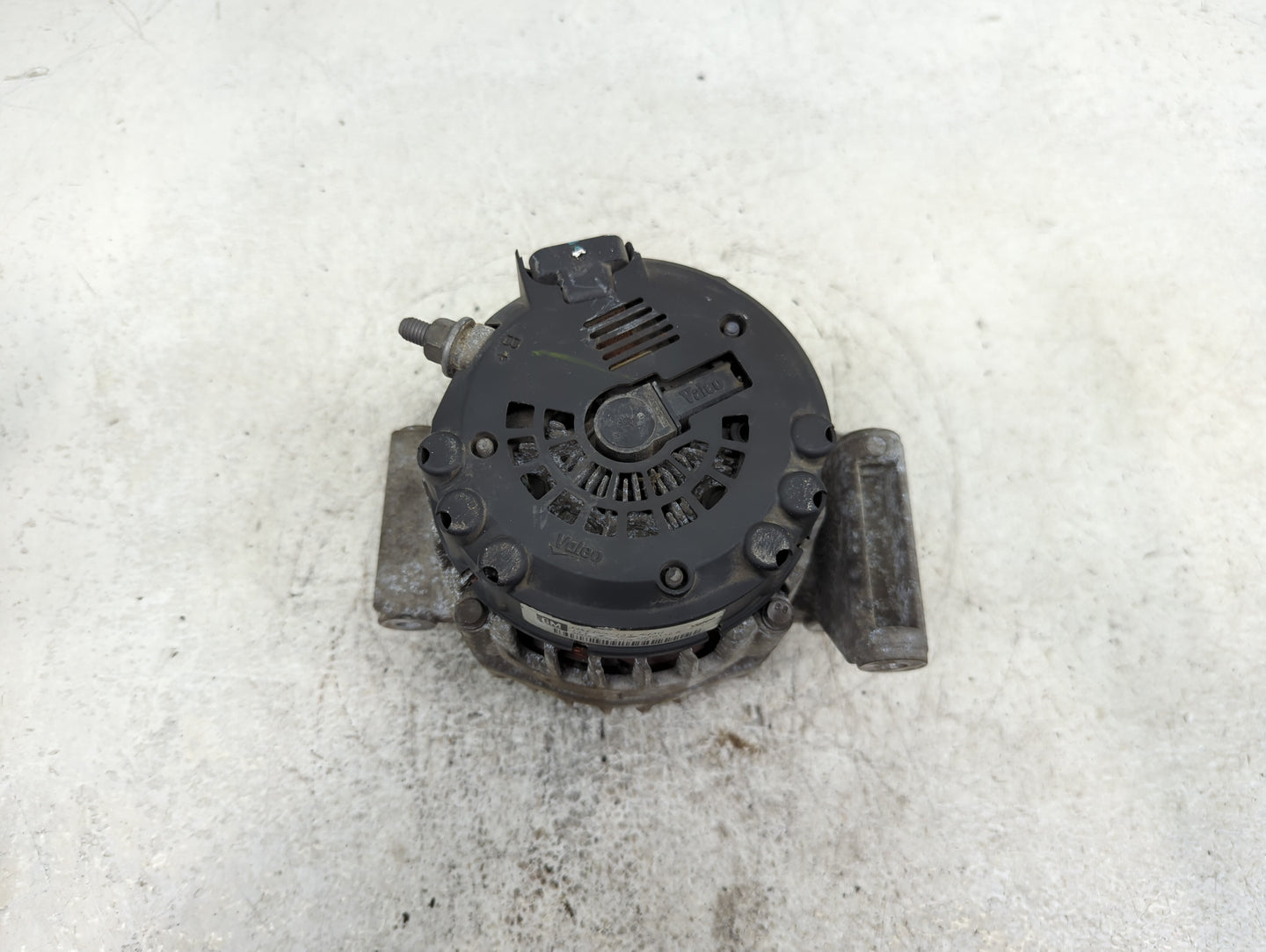 2008-2012 Chevrolet Malibu Alternator Replacement Generator Charging Assembly Engine OEM P/N:15828450 Fits OEM Used Auto Par