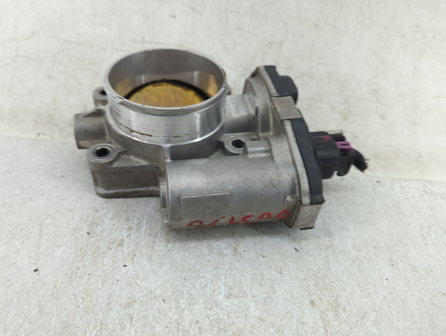 2008-2012 Chevrolet Malibu Throttle Body Fits Fits 2007 2008 2009 2010 2011 2012 OEM Used Auto Parts - Oemusedautoparts1.com