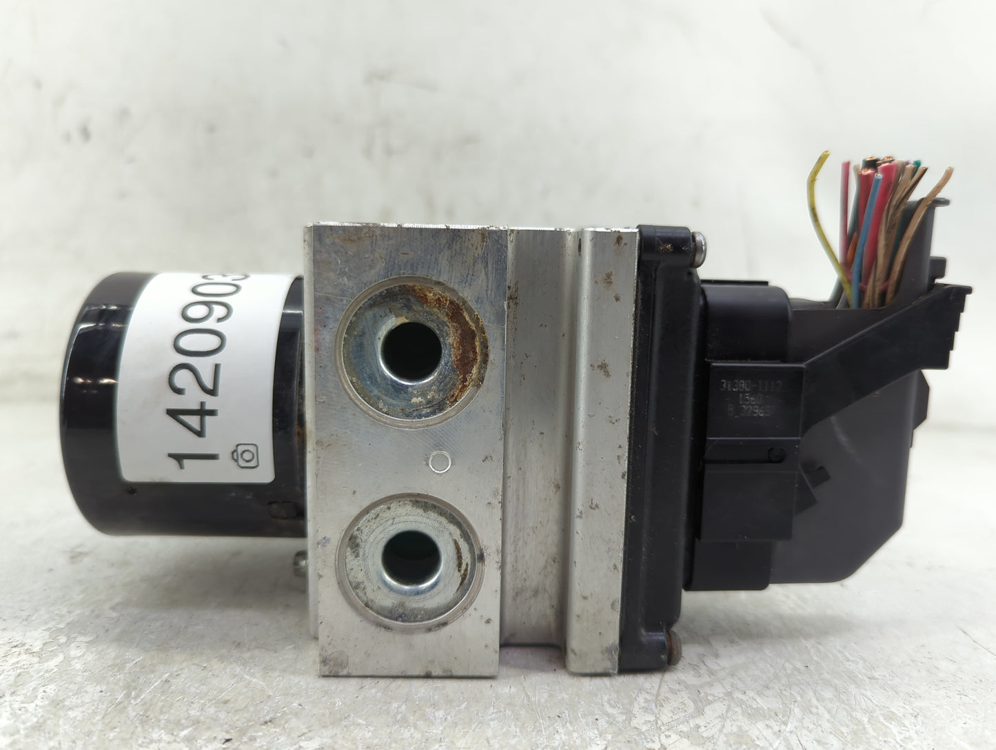 2011 Chevrolet Malibu ABS Pump Control Module Replacement P/N:20908731 Fits OEM Used Auto Parts - Oemusedautoparts1.com
