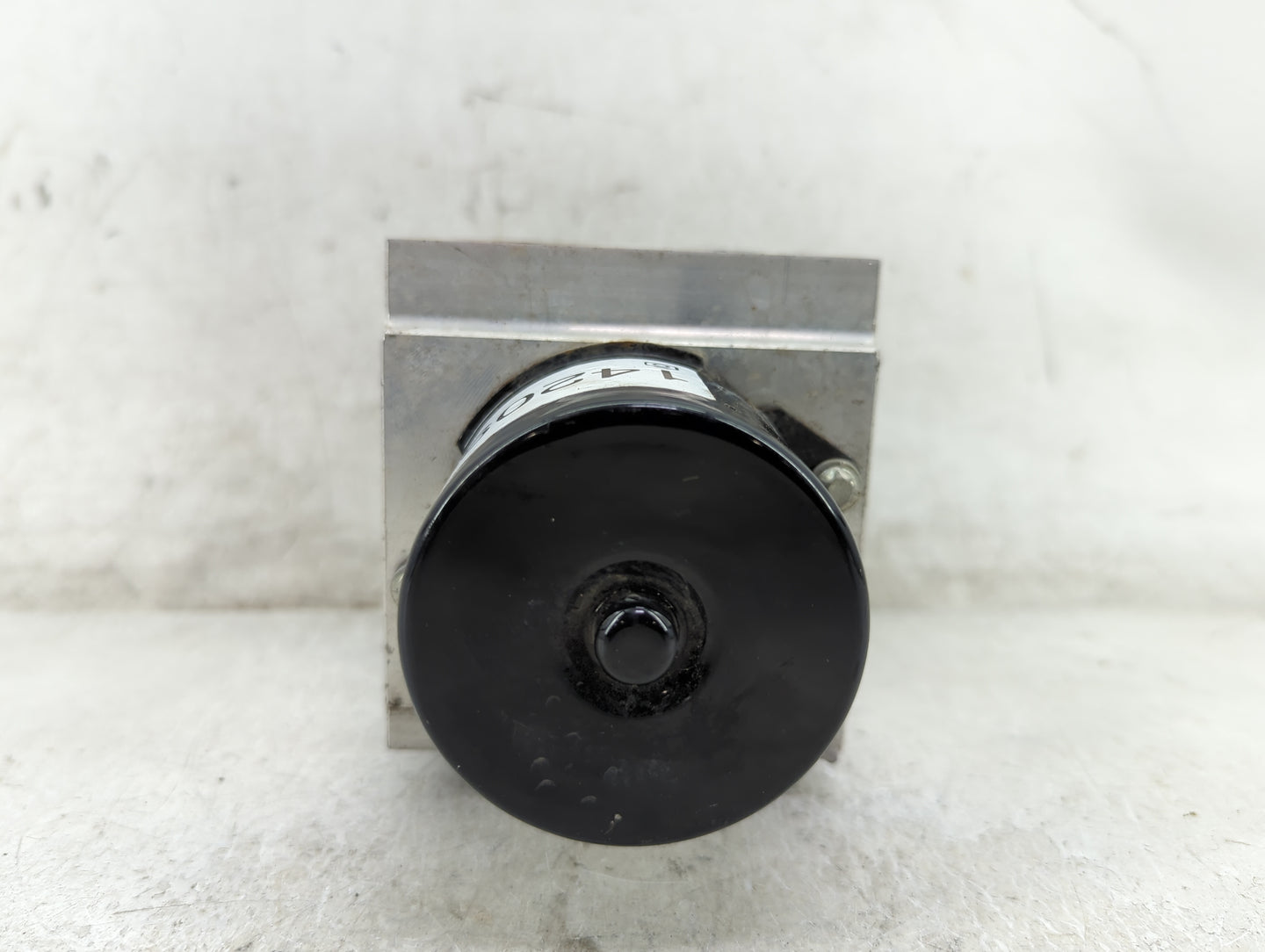 2011 Chevrolet Malibu ABS Pump Control Module Replacement P/N:20908731 Fits OEM Used Auto Parts - Oemusedautoparts1.com