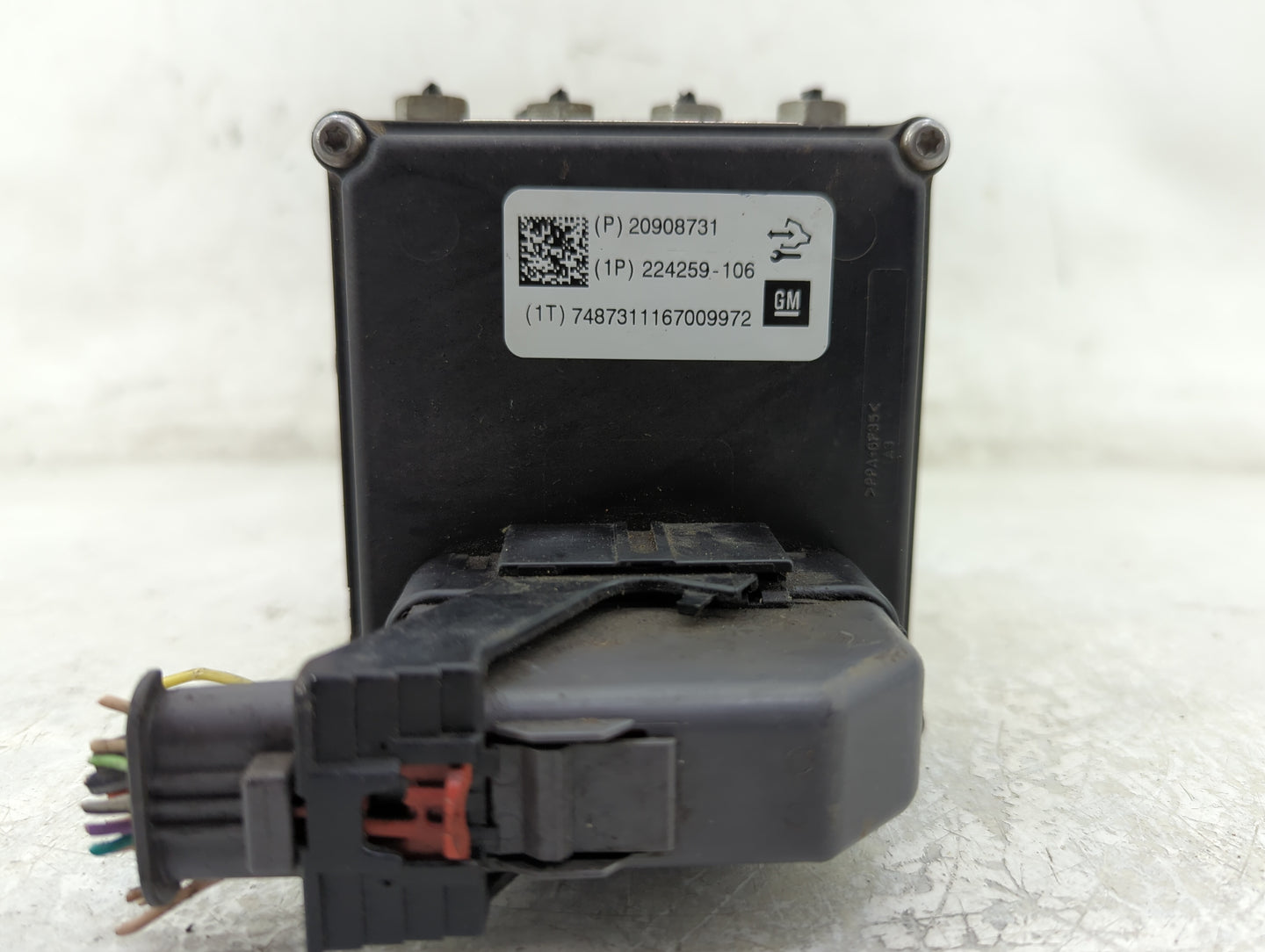 2011 Chevrolet Malibu ABS Pump Control Module Replacement P/N:20908731 Fits OEM Used Auto Parts - Oemusedautoparts1.com