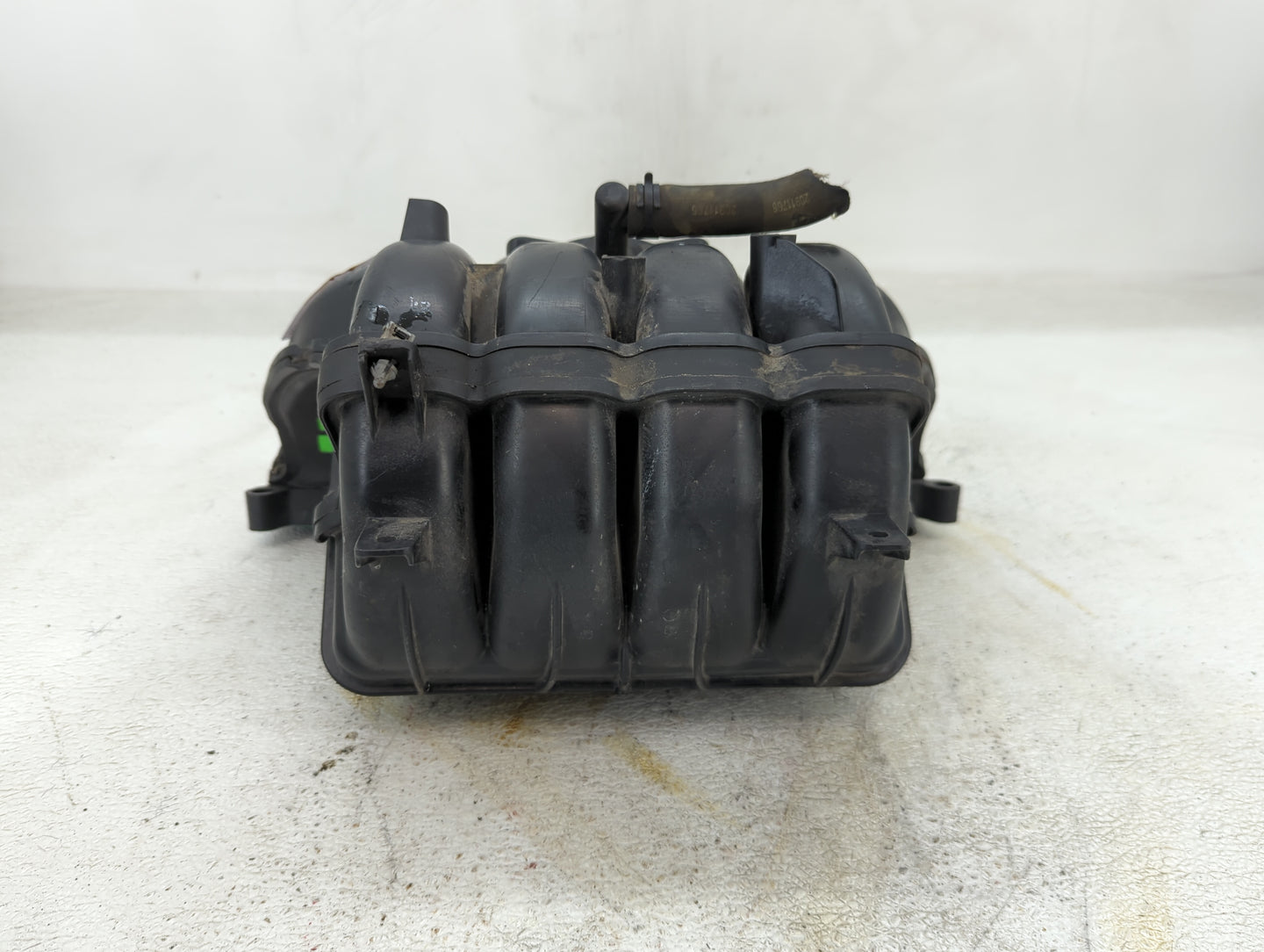 2008-2012 Chevrolet Malibu Air Intake Manifold P/N:948686894 Fits Fits 2007 2008 2009 2010 2011 2012 OEM Used Auto Parts - O