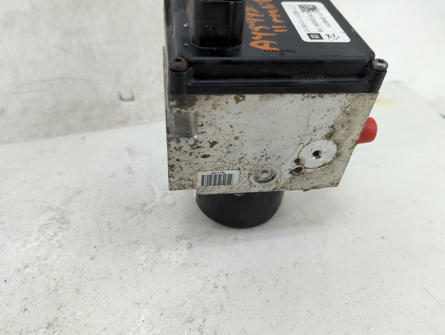 2011 Chevrolet Malibu ABS Pump Control Module Replacement P/N:20908731 Fits OEM Used Auto Parts - Oemusedautoparts1.com