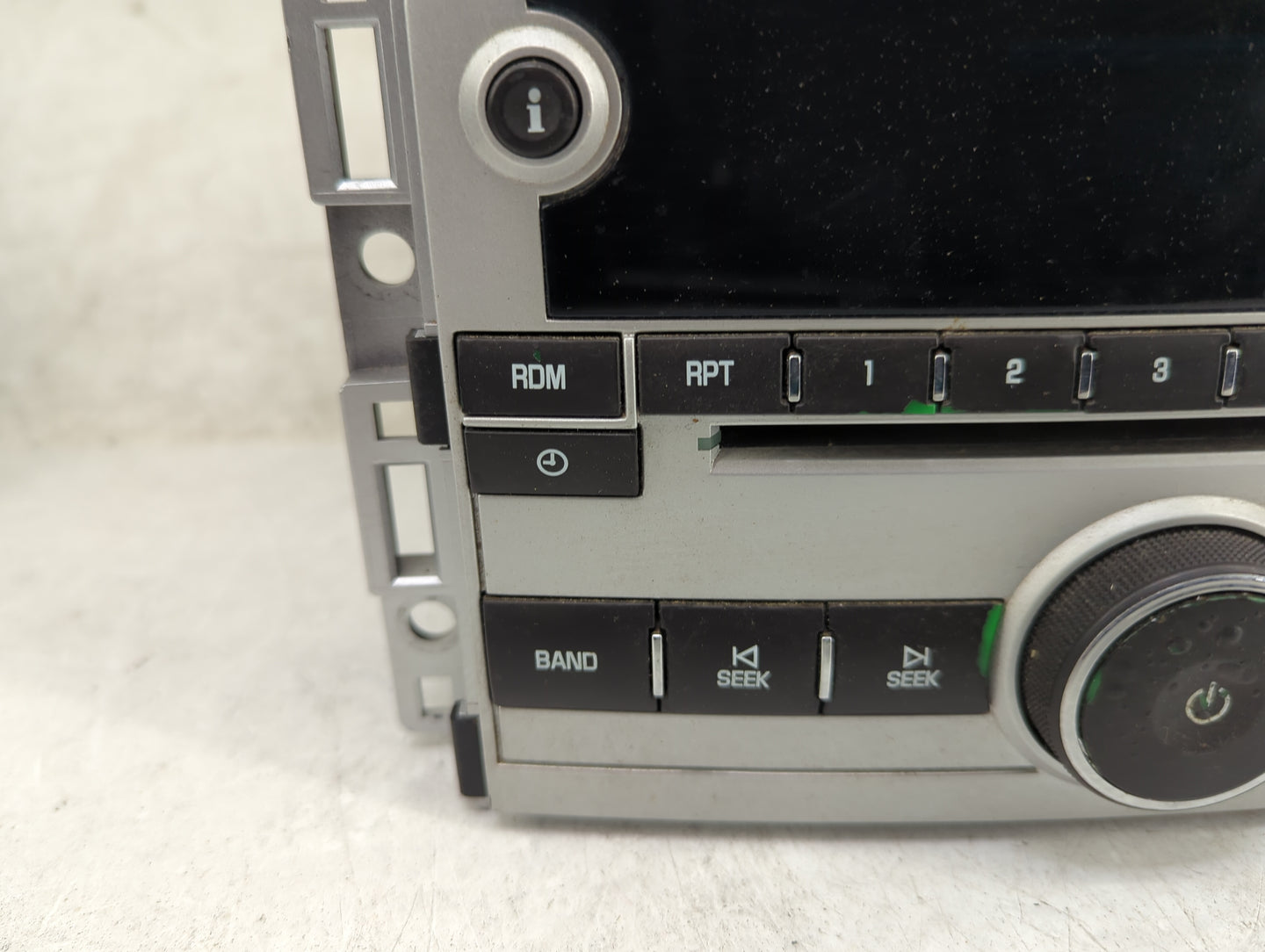 2009-2012 Chevrolet Malibu Radio AM FM Cd Player Receiver Replacement P/N:25833636 28152105 Fits Fits 2009 2010 2011 2012 OE