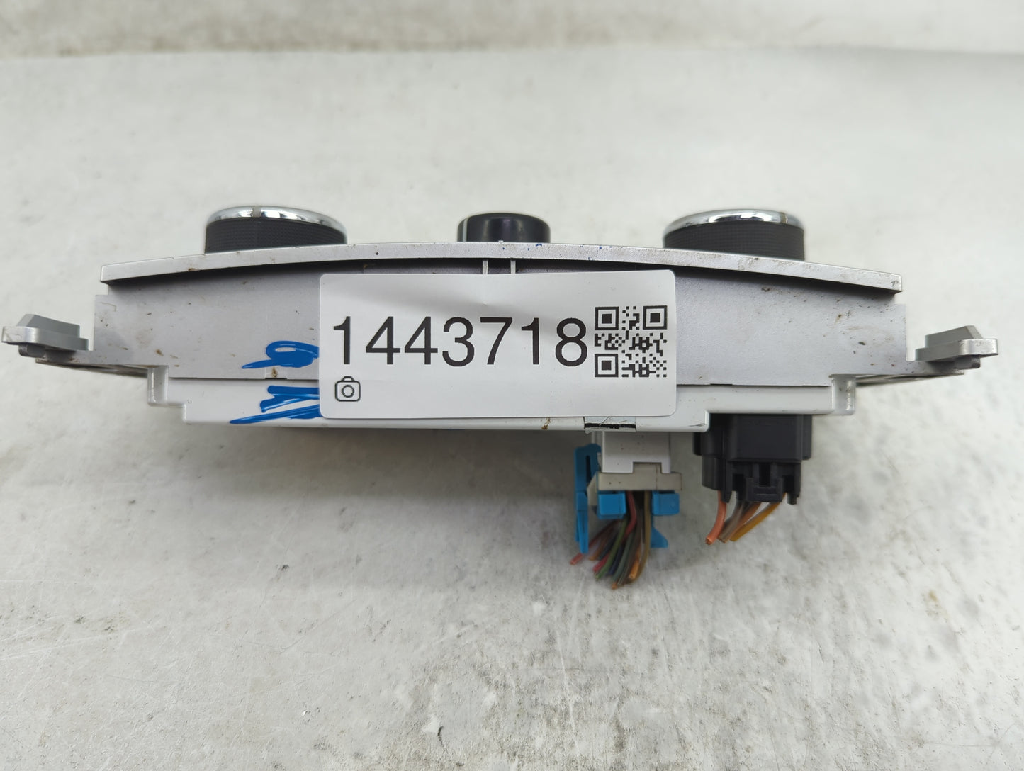 2008-2012 Chevrolet Malibu Climate Control Module Temperature AC/Heater Replacement P/N:28251428 20923130 Fits OEM Used Auto