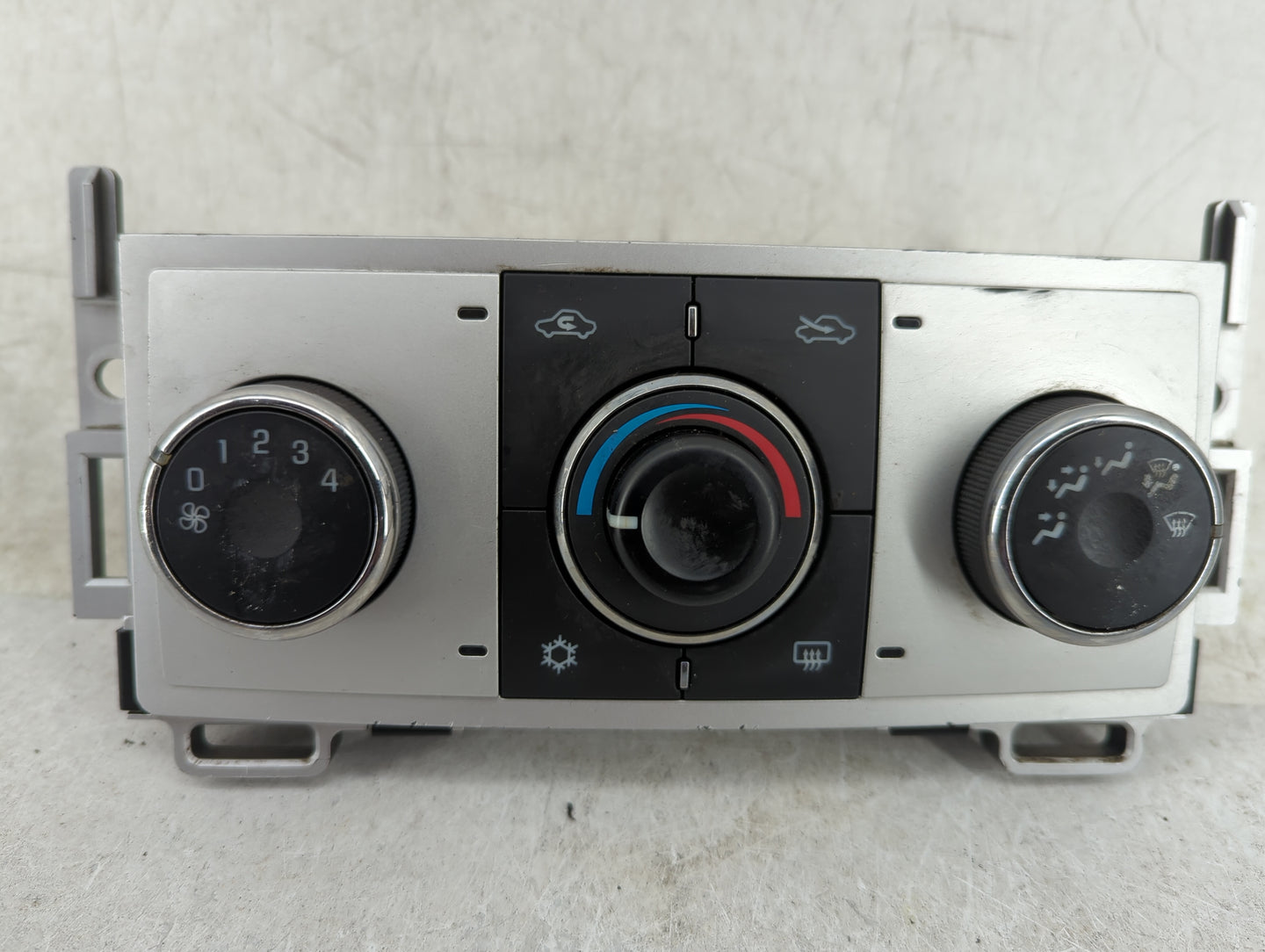 2008-2012 Chevrolet Malibu Climate Control Module Temperature AC/Heater Replacement P/N:28272781 20964036 Fits OEM Used Auto