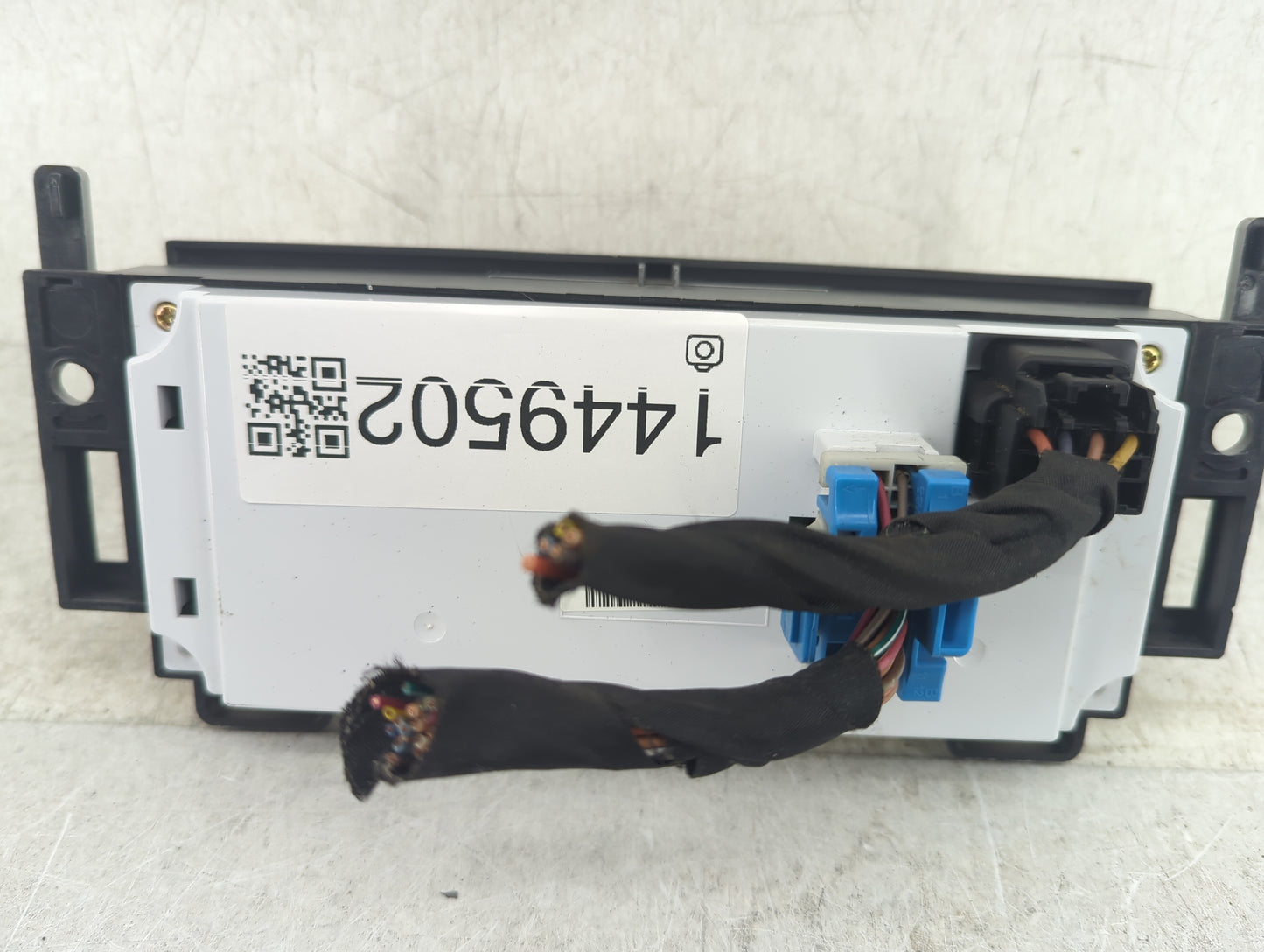 2011 Chevrolet Malibu Climate Control Module Temperature AC/Heater Replacement P/N:28251428 20923130 Fits OEM Used Auto Part