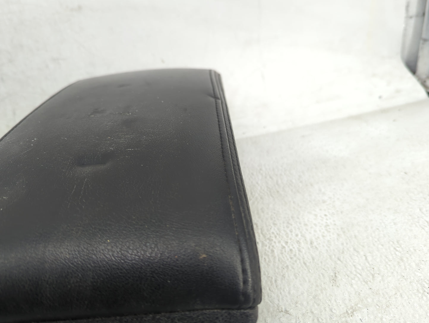 2011 Chevrolet Malibu Center Floor Console P/N:1393615 Fits OEM Used Auto Parts - Oemusedautoparts1.com