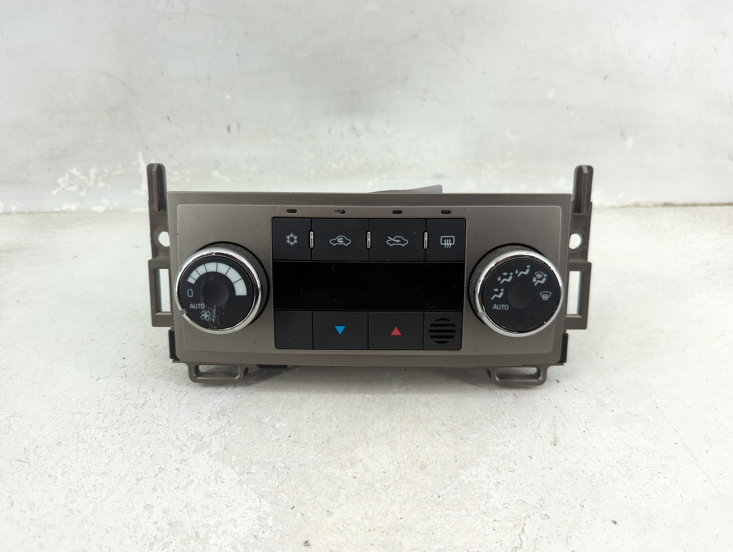 2008-2012 Chevrolet Malibu Climate Control Module Temperature AC/Heater Replacement P/N:28272782 Fits OEM Used Auto Parts - 