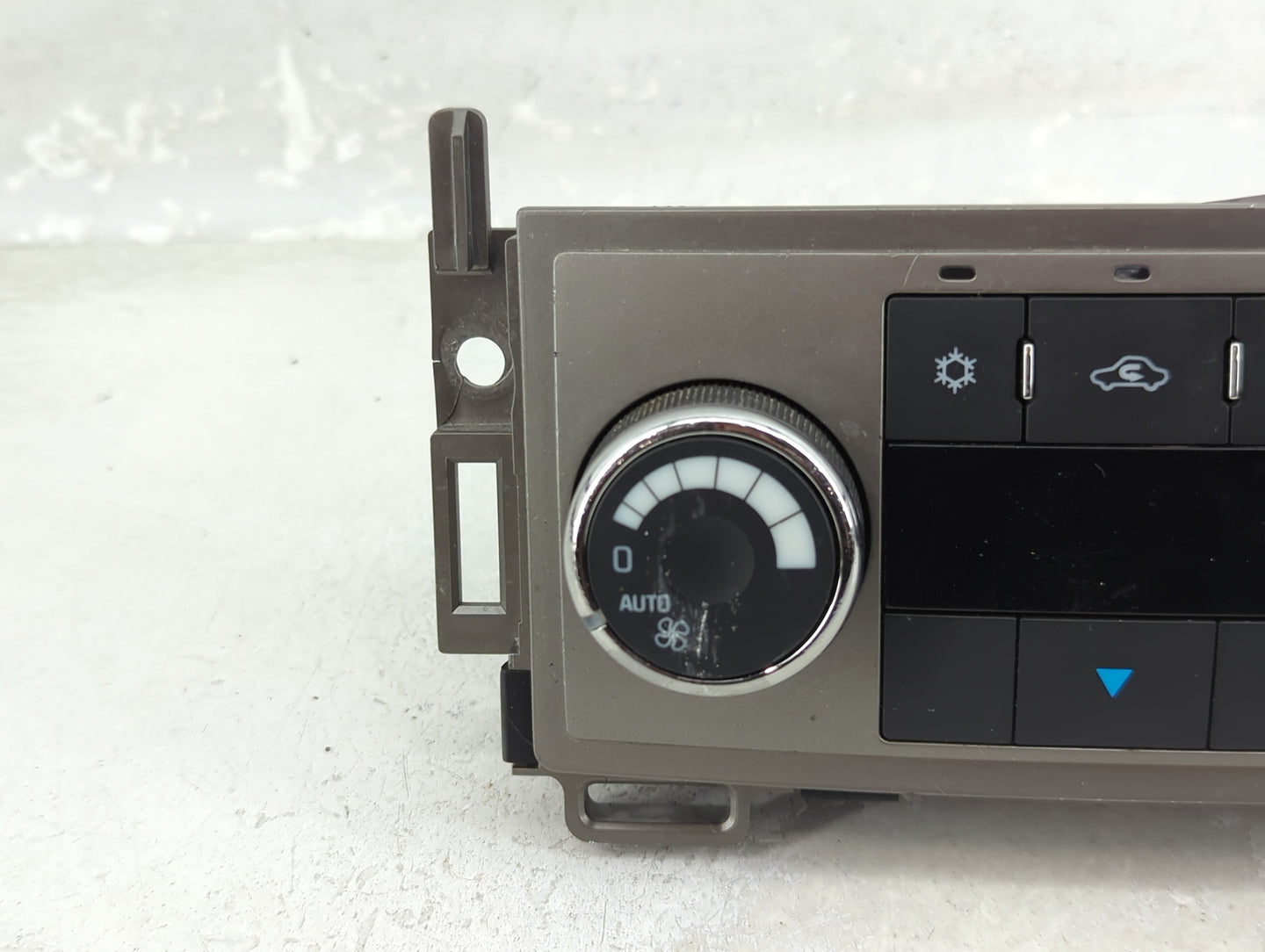 2008-2012 Chevrolet Malibu Climate Control Module Temperature AC/Heater Replacement P/N:28272782 Fits OEM Used Auto Parts - 