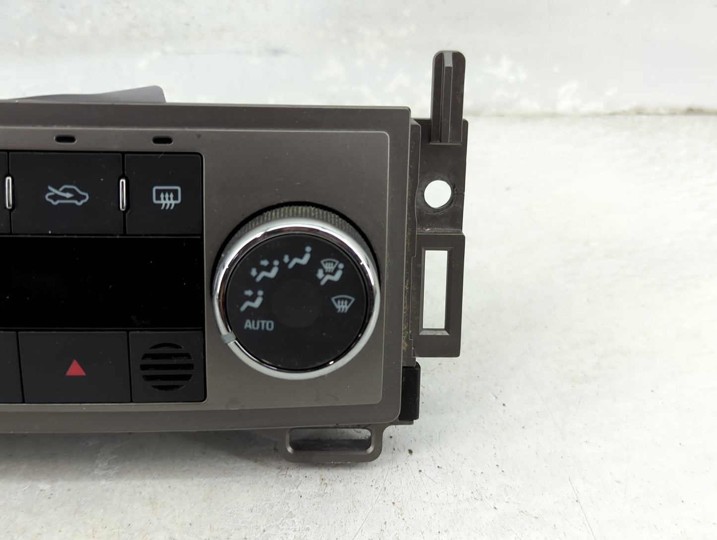 2008-2012 Chevrolet Malibu Climate Control Module Temperature AC/Heater Replacement P/N:28272782 Fits OEM Used Auto Parts - 