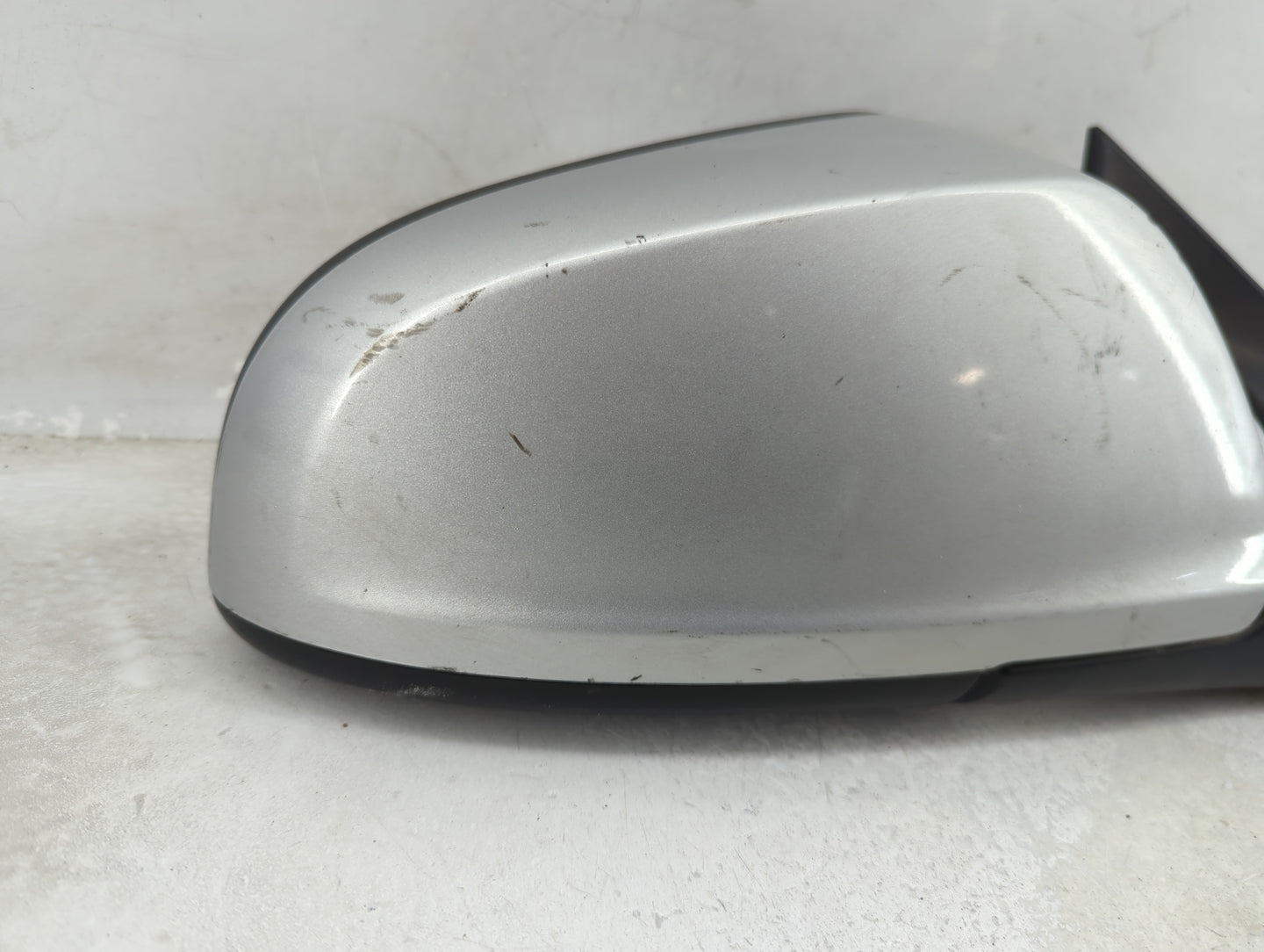 2008-2012 Chevrolet Malibu Passenger Side View Mirror - Right Door Mirror OEM Used - Oemusedautoparts1.com