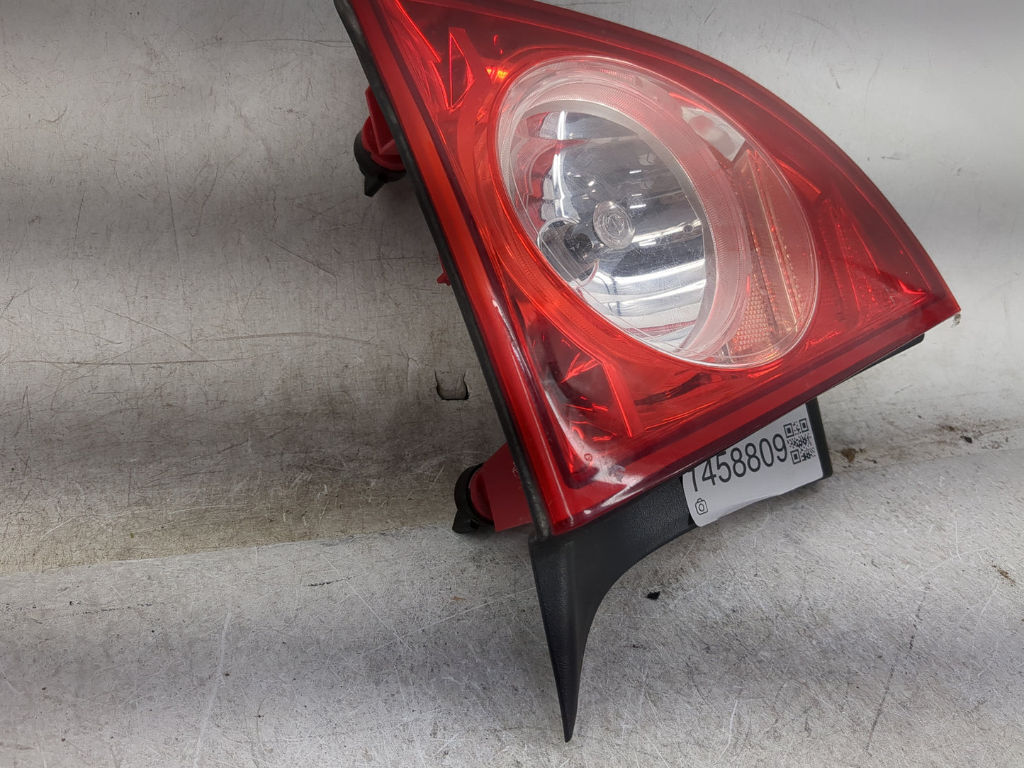 2008-2012 Chevrolet Malibu Tail Light Assembly Passenger Right OEM Fits Fits 2008 2009 2010 2011 2012 OEM Used Auto Parts - 