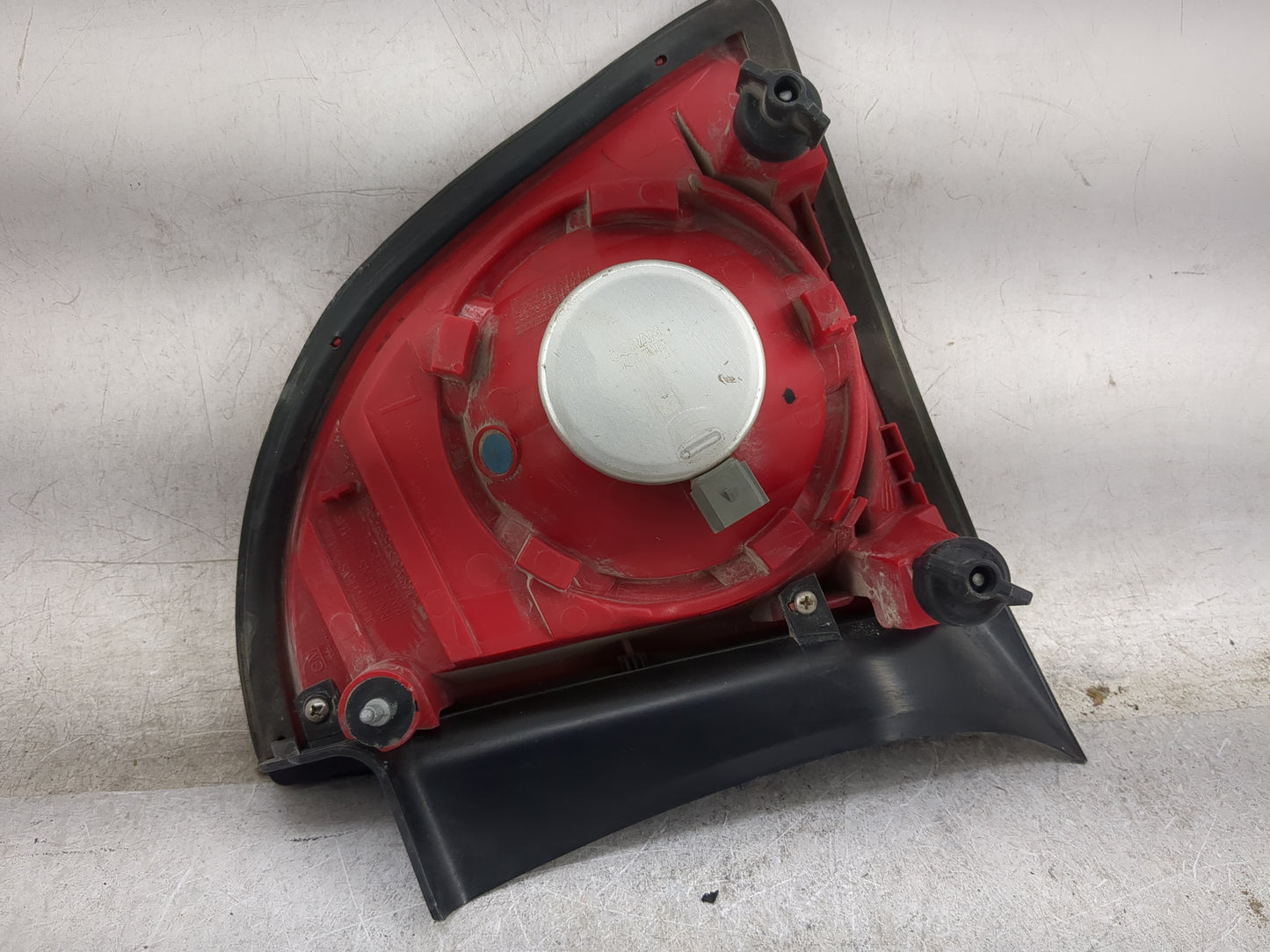2008-2012 Chevrolet Malibu Tail Light Assembly Passenger Right OEM Fits Fits 2008 2009 2010 2011 2012 OEM Used Auto Parts - 