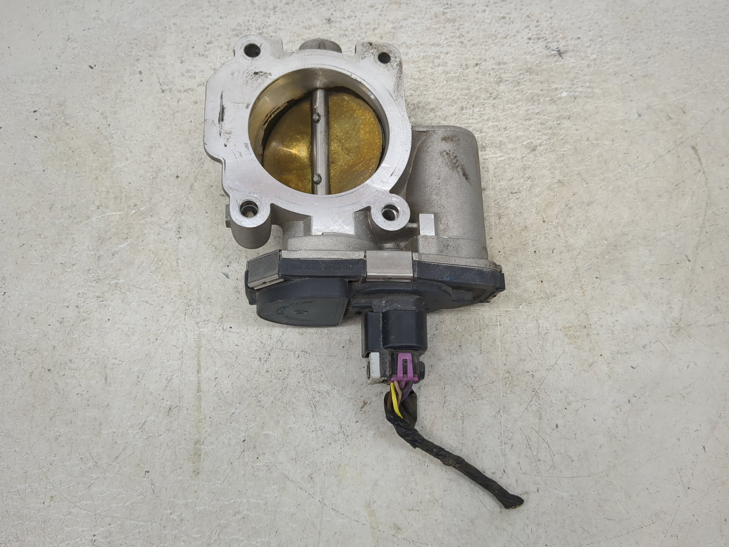 2008-2012 Chevrolet Malibu Throttle Body Fits Fits 2007 2008 2009 2010 2011 2012 OEM Used Auto Parts - Oemusedautoparts1.com
