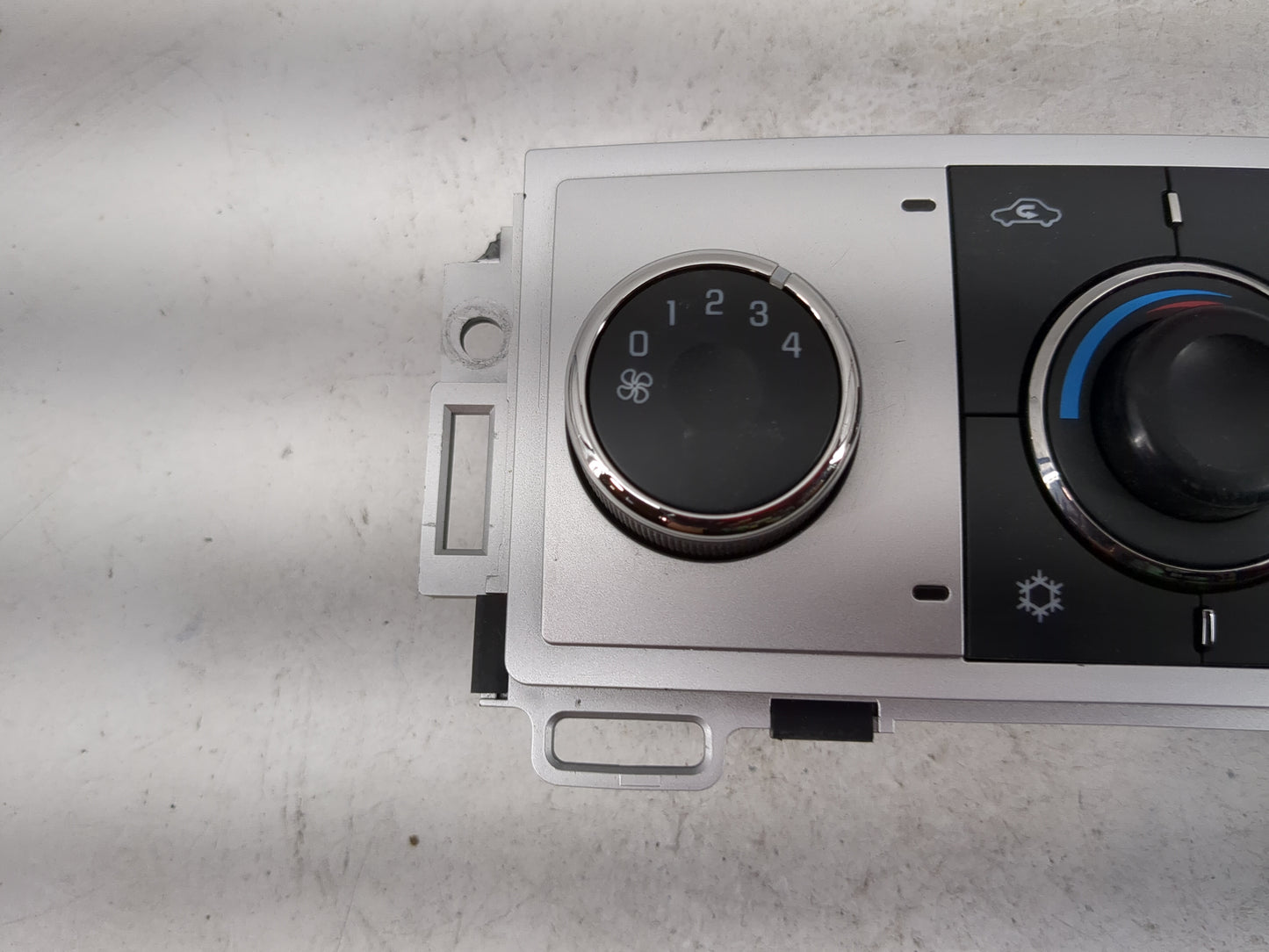2008-2012 Chevrolet Malibu Climate Control Module Temperature AC/Heater Replacement P/N:28272781 20964036 Fits OEM Used Auto