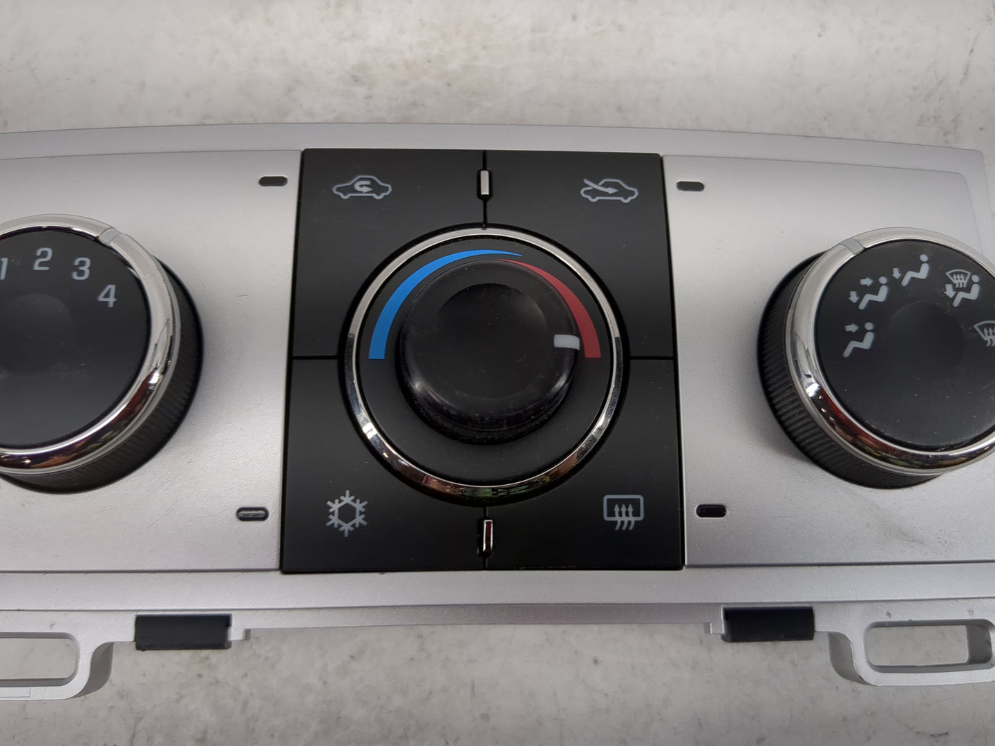 2008-2012 Chevrolet Malibu Climate Control Module Temperature AC/Heater Replacement P/N:28272781 20964036 Fits OEM Used Auto