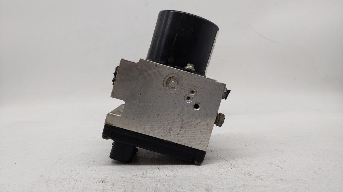 2011 Chevrolet Malibu Anti-Lock Brake ABS Pump Module Actuator OEM P/N:20908731 Fits OEM Used Auto Parts - Oemusedautoparts1