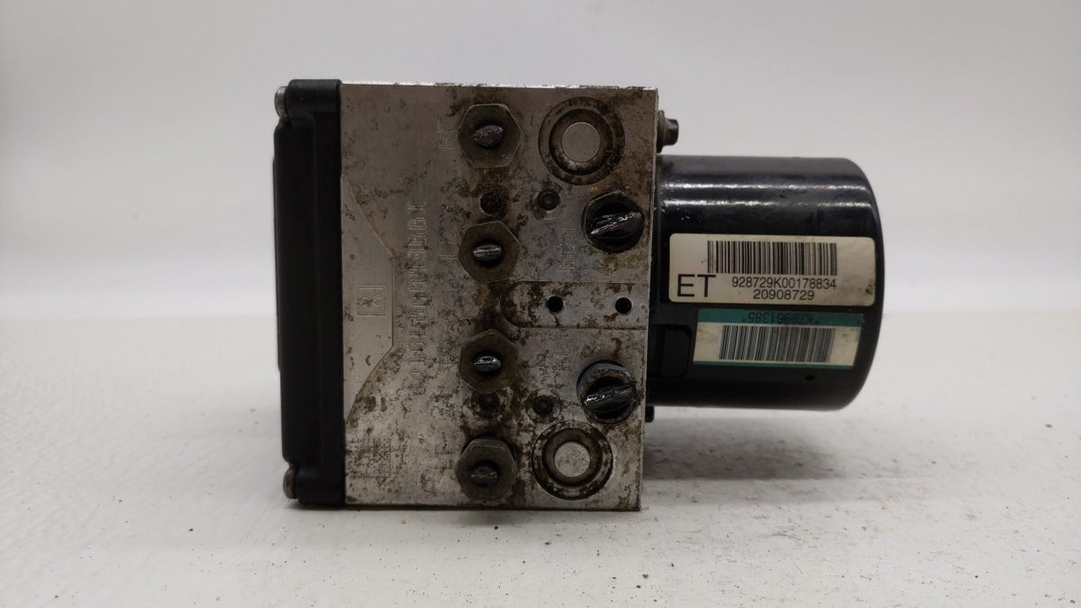 2011 Chevrolet Malibu Anti-Lock Brake ABS Pump Module Actuator OEM P/N:20908729 20908731 Fits OEM Used Auto Parts - Oemuseda