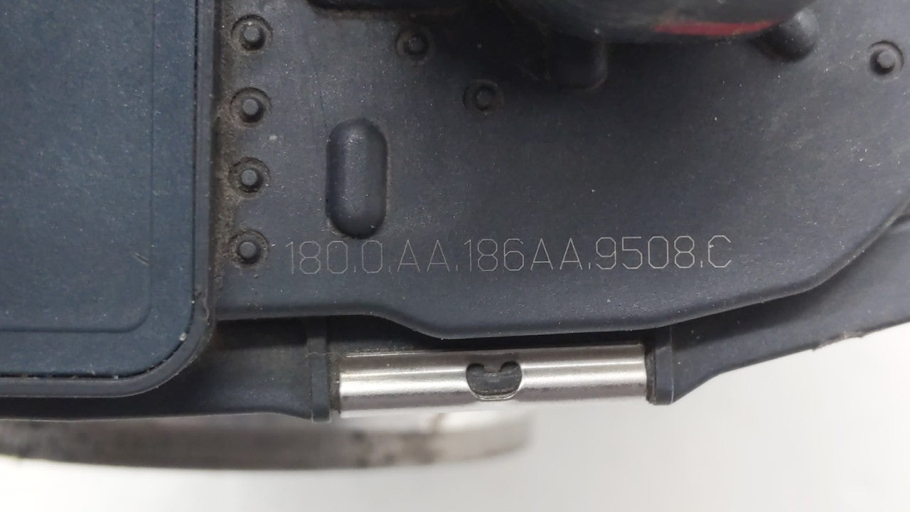 2008-2012 Chevrolet Malibu Throttle Body P/N:668AA 186AA Fits Fits 2007 2008 2009 2010 2011 2012 OEM Used Auto Parts - Oemus