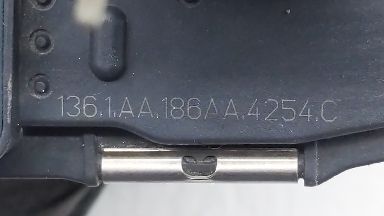 2008-2012 Chevrolet Malibu Throttle Body P/N:668AA 186AA Fits Fits 2007 2008 2009 2010 2011 2012 OEM Used Auto Parts - Oemus