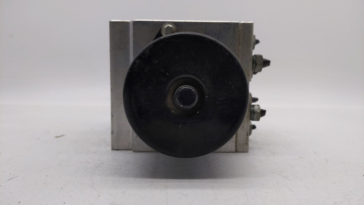 2011 Chevrolet Malibu Anti-Lock Brake ABS Pump Module Actuator OEM P/N:20908729 20908731 Fits OEM Used Auto Parts - Oemuseda