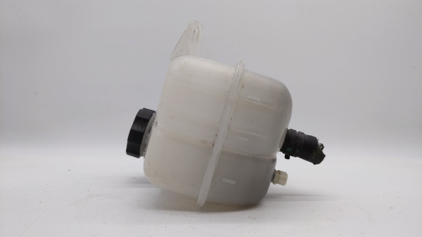 2007 Chevrolet Malibu Radiator Coolant Overflow Expansion Tank Bottle - Oemusedautoparts1.com