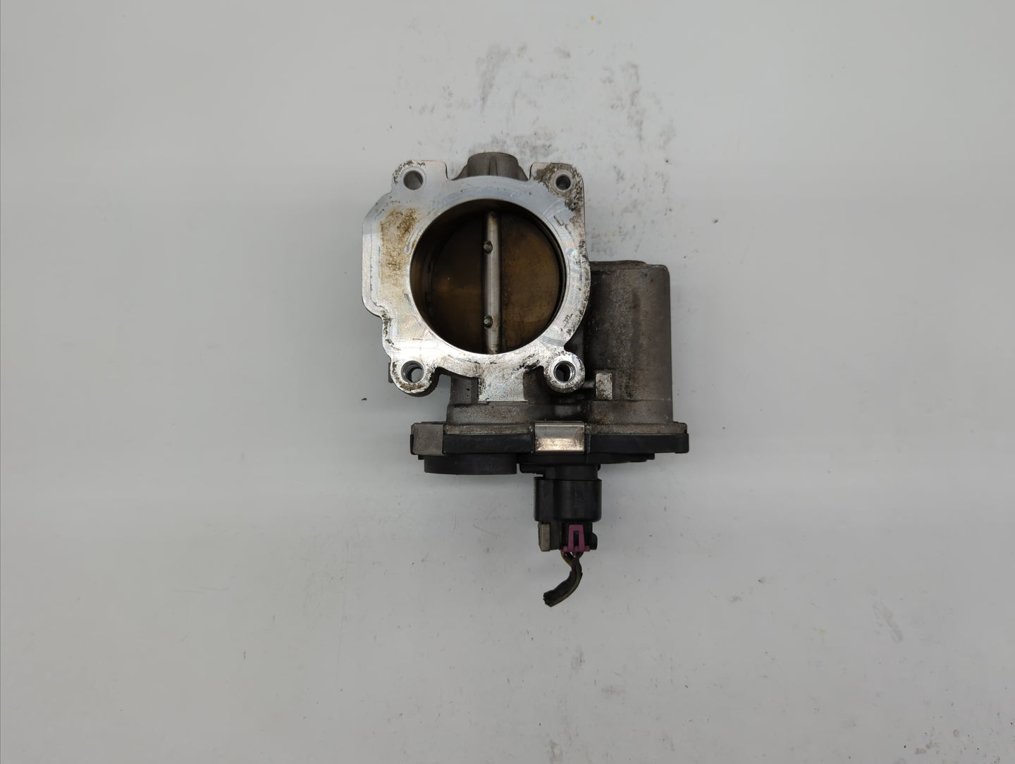 2008-2012 Chevrolet Malibu Throttle Body P/N:668AA 186AA Fits Fits 2007 2008 2009 2010 2011 2012 OEM Used Auto Parts - Oemus