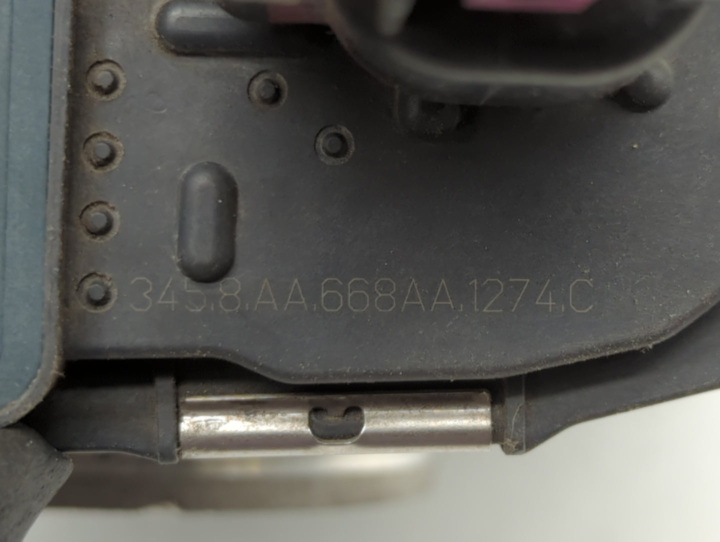 2008-2012 Chevrolet Malibu Throttle Body P/N:668AA 186AA Fits Fits 2007 2008 2009 2010 2011 2012 OEM Used Auto Parts - Oemus