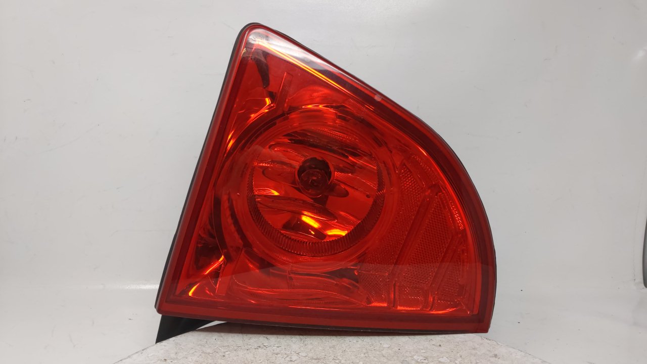 2008-2012 Chevrolet Malibu Tail Light Assembly Driver Left OEM Fits Fits 2008 2009 2010 2011 2012 OEM Used Auto Parts - Oemu