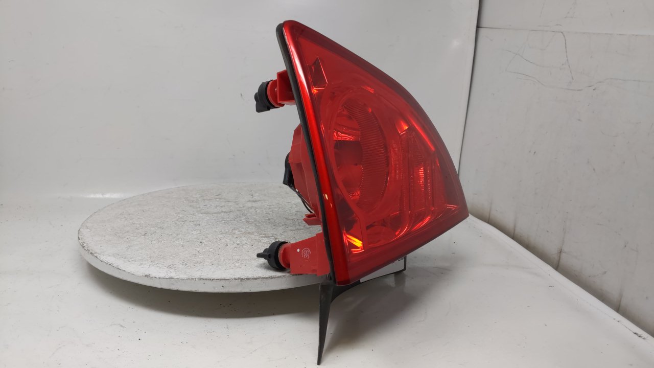 2008-2012 Chevrolet Malibu Tail Light Assembly Driver Left OEM Fits Fits 2008 2009 2010 2011 2012 OEM Used Auto Parts - Oemu