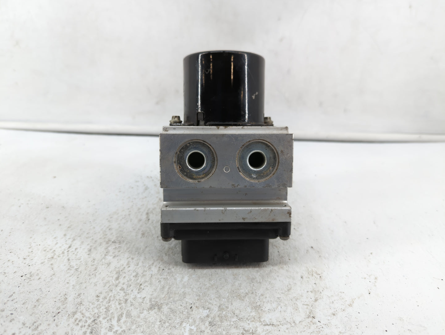 2011 Chevrolet Malibu ABS Pump Control Module Replacement P/N:20908729 20908731 Fits OEM Used Auto Parts - Oemusedautoparts1