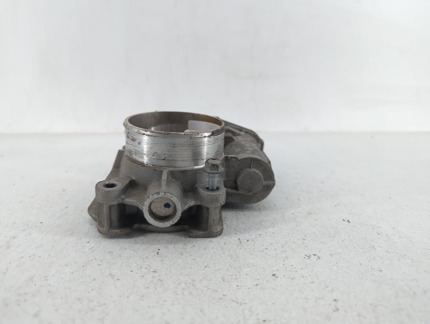 2008-2012 Chevrolet Malibu Throttle Body P/N:871AA 668AA, 186AA Fits Fits 2007 2008 2009 2010 2011 2012 OEM Used Auto Parts 