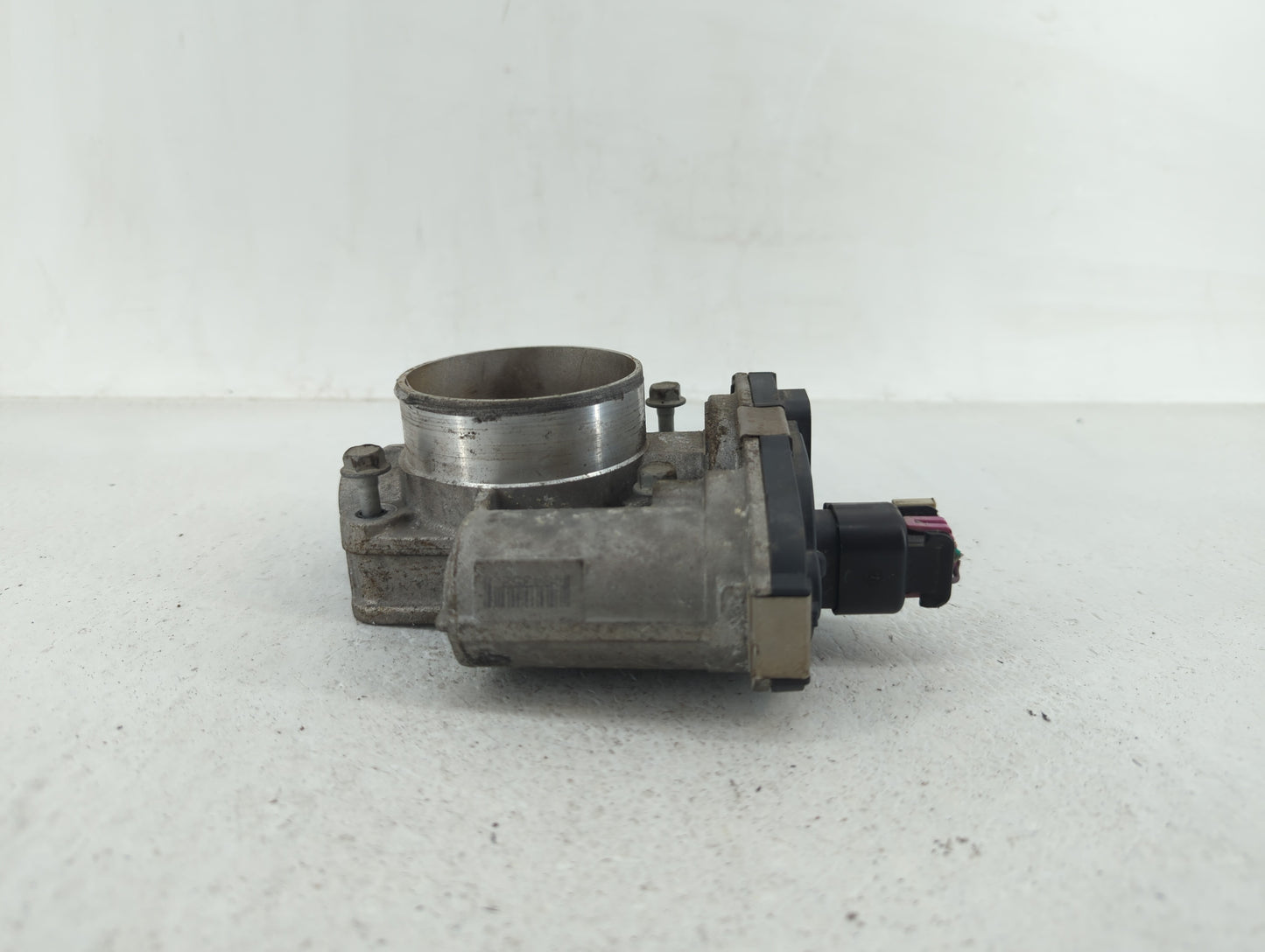 2008-2012 Chevrolet Malibu Throttle Body P/N:871AA 668AA, 186AA Fits Fits 2007 2008 2009 2010 2011 2012 OEM Used Auto Parts 