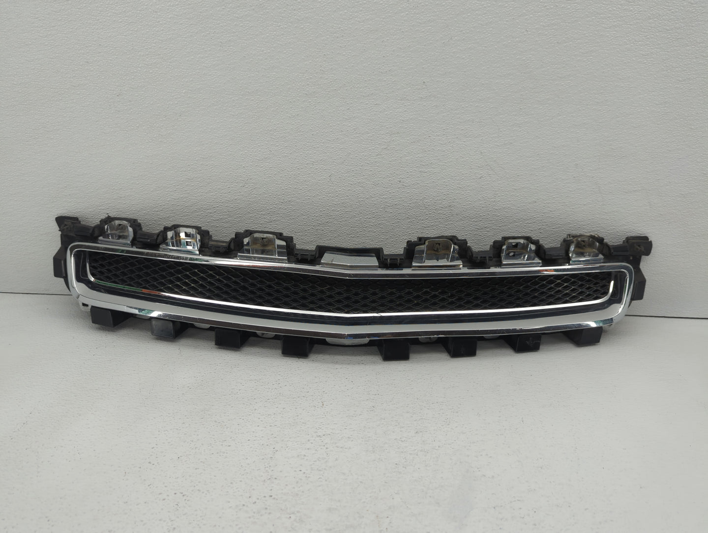 2008-2012 Chevrolet Malibu Front Grille Bumper Not Included - Oemusedautoparts1.com