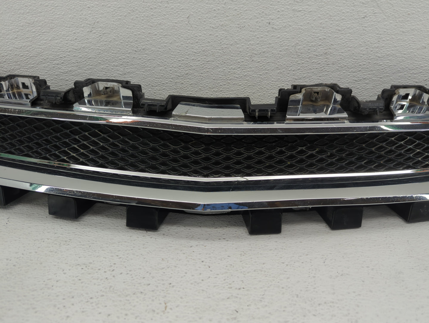 2008-2012 Chevrolet Malibu Front Grille Bumper Not Included - Oemusedautoparts1.com