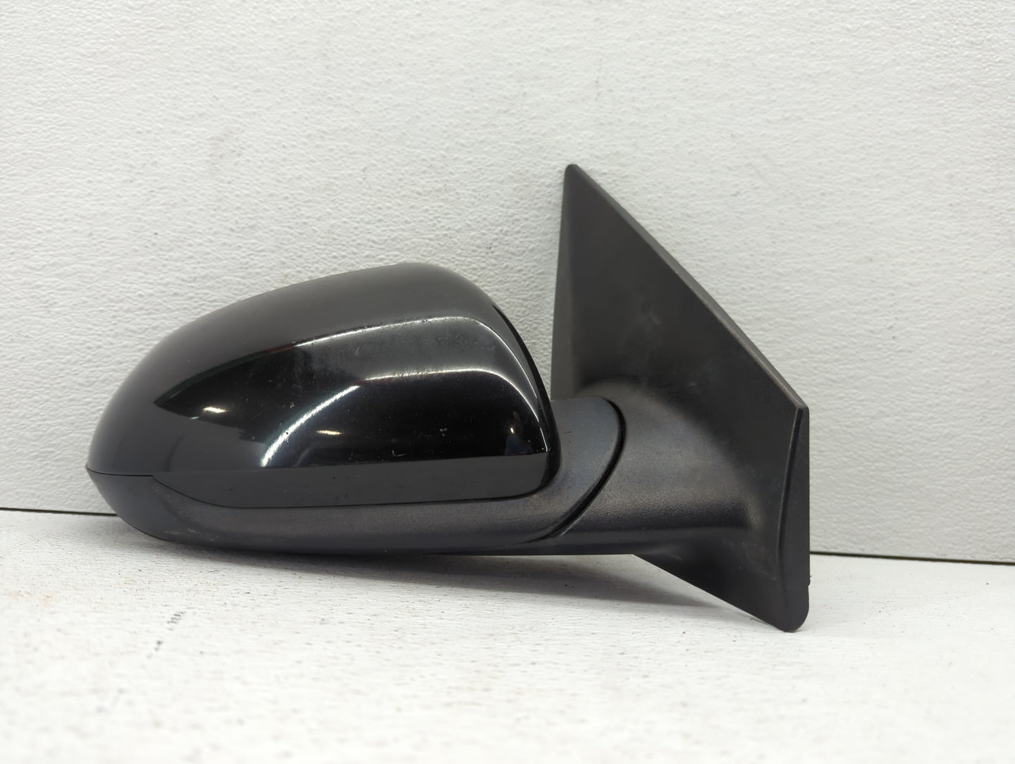 2008-2012 Chevrolet Malibu Passenger Side View Mirror - Right Door Mirror OEM Used - Oemusedautoparts1.com
