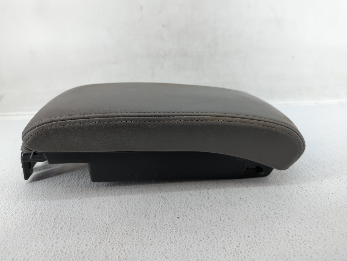 2008-2012 Chevrolet Malibu Center Console Armrest Cover Lid - Oemusedautoparts1.com