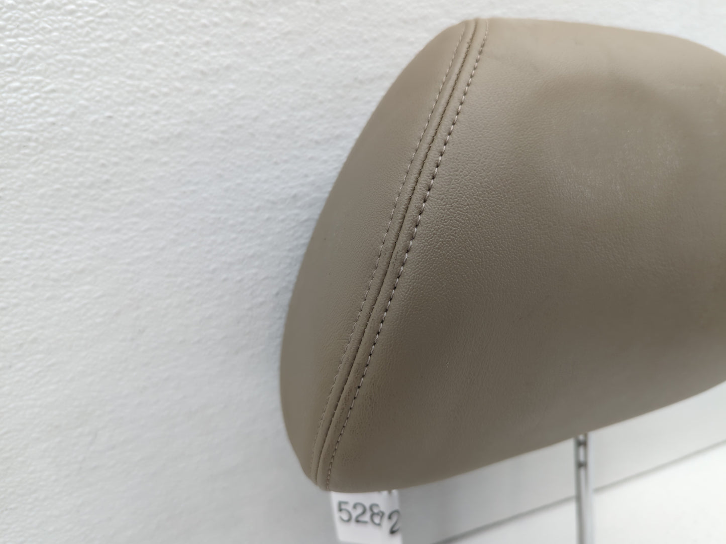 2011-2012 Chevrolet Malibu Headrest Head Rest Front Driver Passenger Seat - Oemusedautoparts1.com