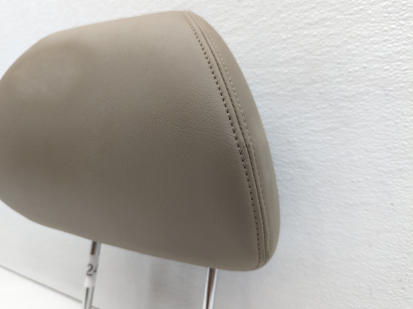 2011-2012 Chevrolet Malibu Headrest Head Rest Front Driver Passenger Seat - Oemusedautoparts1.com