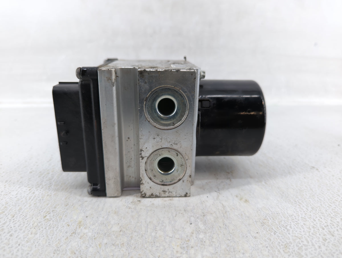 2011 Chevrolet Malibu Anti-Lock Brake ABS Pump Module Actuator OEM P/N:20908729 20908731 Fits OEM Used Auto Parts - Oemuseda