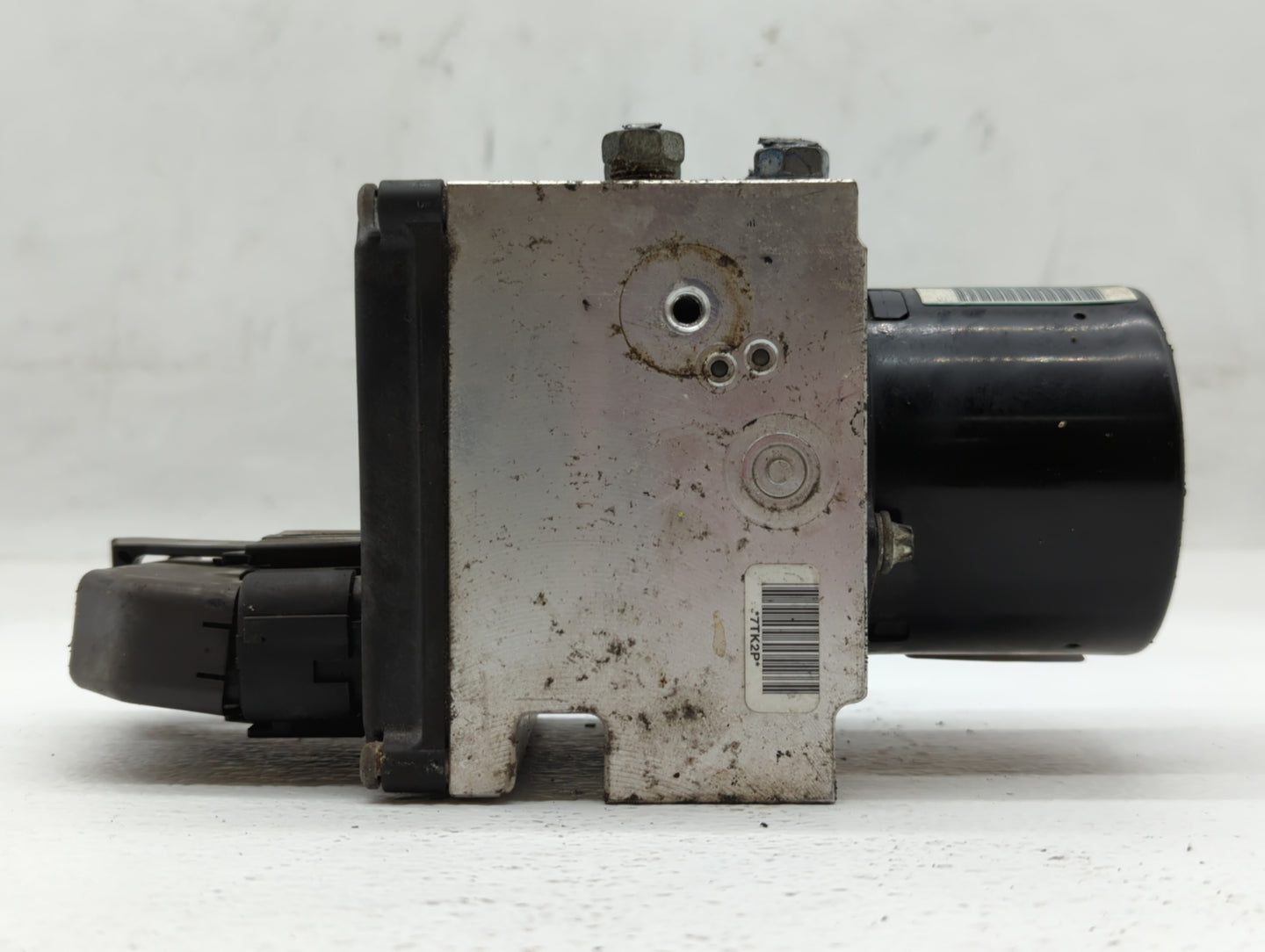 2011 Chevrolet Malibu ABS Pump Control Module Replacement P/N:20908729 Fits OEM Used Auto Parts - Oemusedautoparts1.com