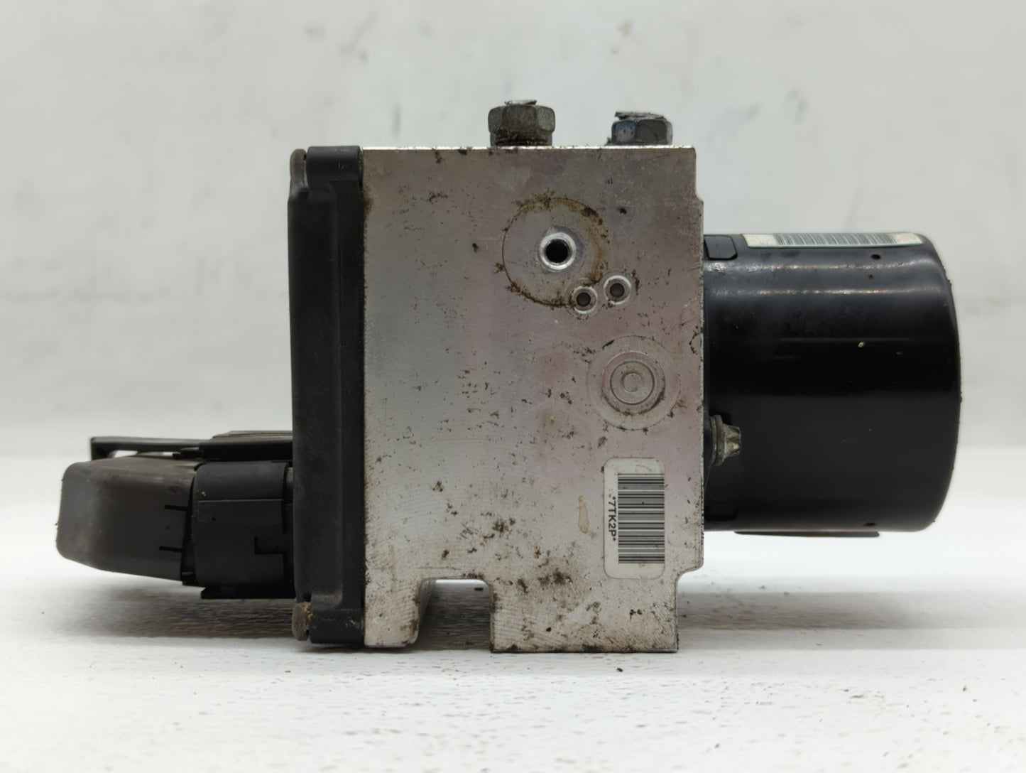 2011 Chevrolet Malibu ABS Pump Control Module Replacement P/N:20908729 Fits OEM Used Auto Parts - Oemusedautoparts1.com