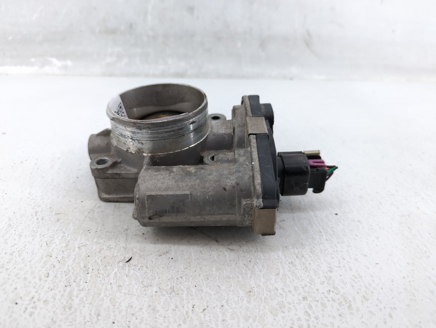 2008-2012 Chevrolet Malibu Throttle Body P/N:186AA0617 Fits Fits 2007 2008 2009 2010 2011 2012 OEM Used Auto Parts - Oemused