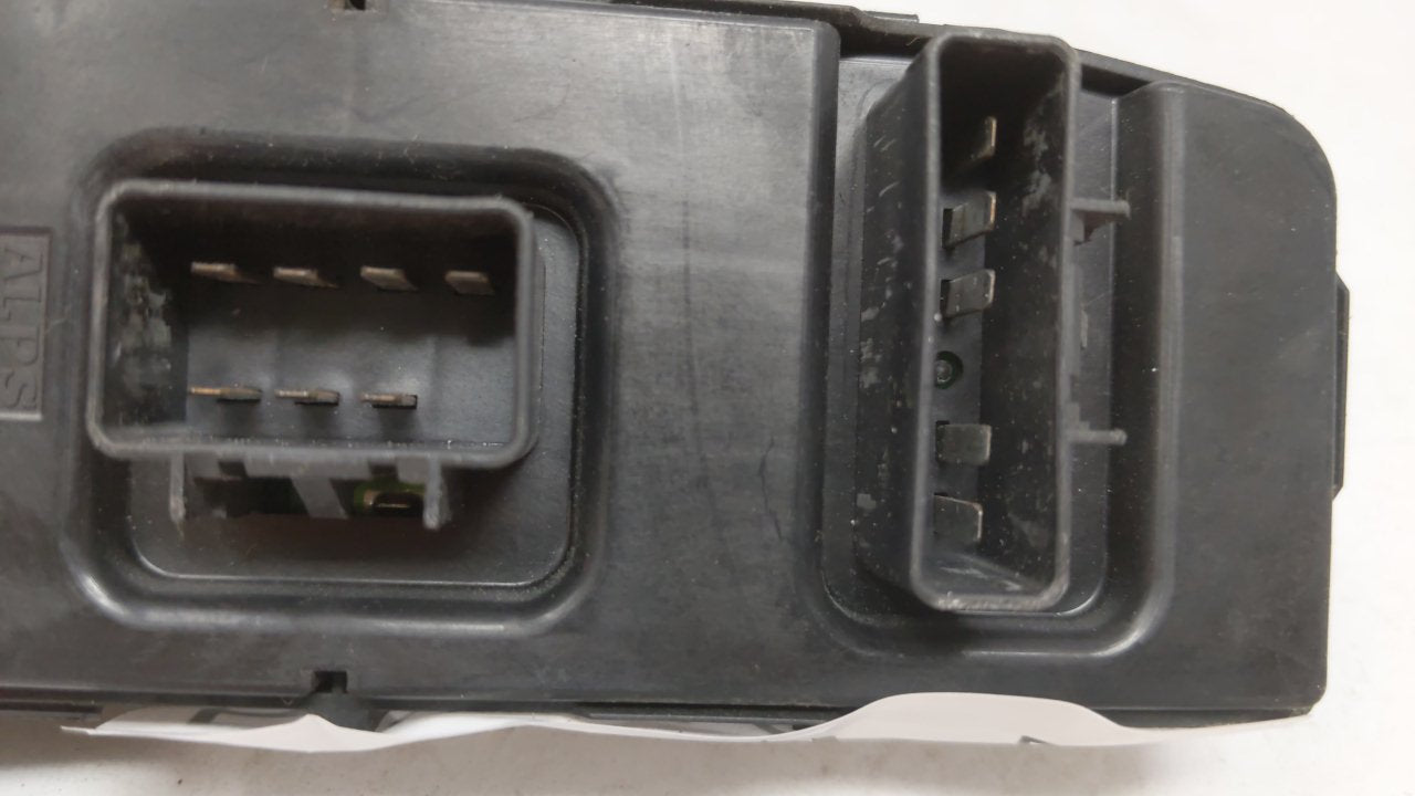 2010-2011 Chevrolet Malibu Master Power Window Switch Replacement Driver Side Left P/N:20007220 Fits Fits 2010 2011 OEM Used