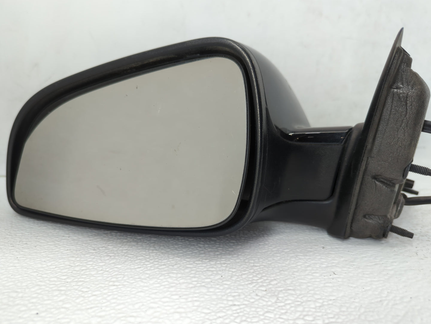2008-2012 Chevrolet Malibu Driver Side View Mirror - Left Door Mirror OEM Used - Oemusedautoparts1.com