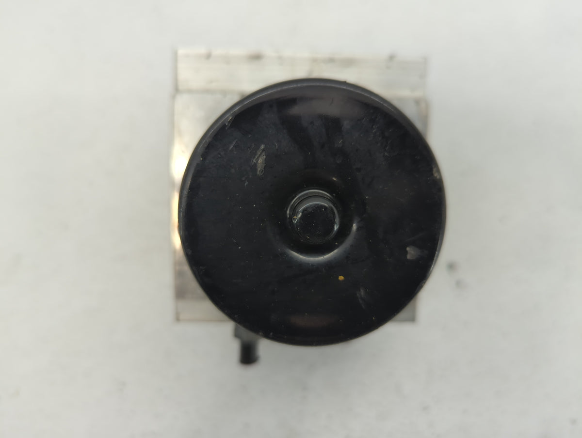2011 Chevrolet Malibu Anti-Lock Brake ABS Pump Module Actuator OEM P/N:20908731 20908729 Fits OEM Used Auto Parts - Oemuseda
