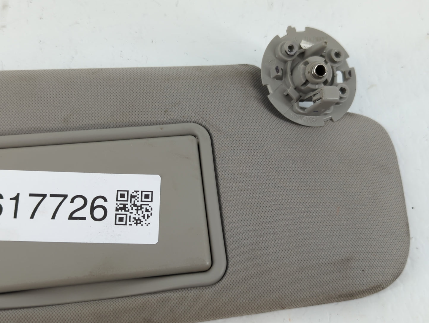 2004-2012 Chevrolet Malibu Sun Visor Shade Replacement Passenger Right Mirror Fits Fits 2004 2005 2008 2009 2010 2011 2012 O