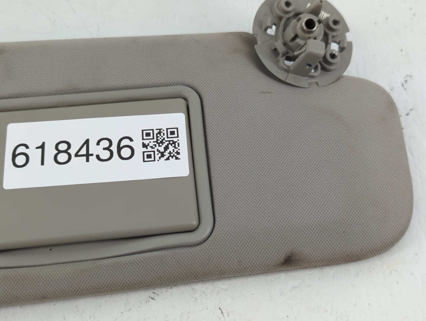 2004-2012 Chevrolet Malibu Sun Visor Shade Replacement Passenger Right Mirror Fits Fits 2004 2005 2008 2009 2010 2011 2012 O